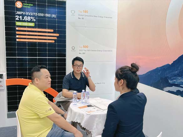 展會(huì)速遞 | 建設(shè)頂樓上的“香港”！陽(yáng)光能源亮相香港環(huán)球資源能源展